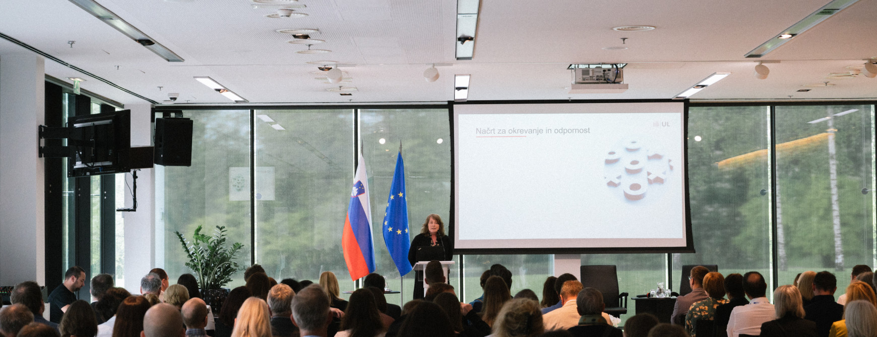 Predstavitev-konferenca-Brdo.jpg