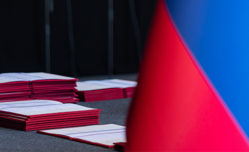 2023-06-09 - Promocija doktorjev 1 (Nebojša Tejić in Boštjan Podlogar STA) 3.png