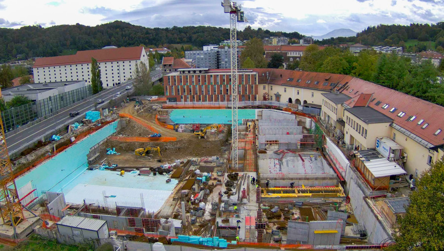 10 Makro 5 - 10.10.2024.jpg