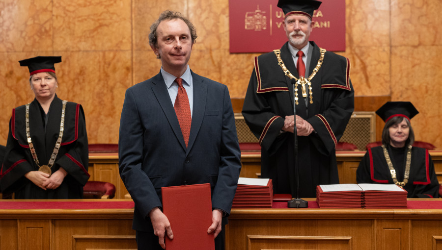BOR_5835_1.jpg