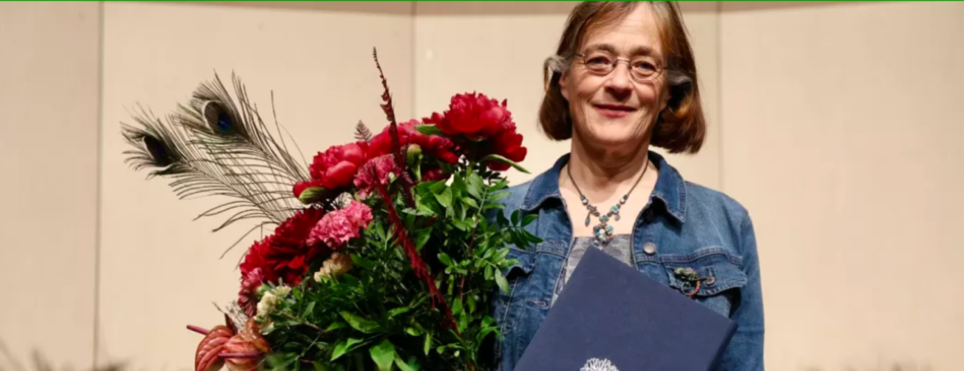 2025-06-03-Cankarjeva nagrada-Barbara Korun-avtorJakaGaserDnevnik.png