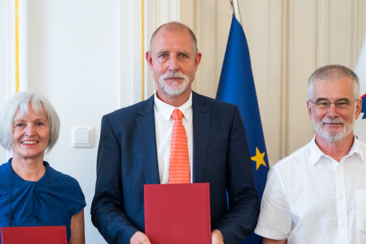 Univerzitetna klinika Golnik postala pridružena članica Univerze v Ljubljani.png