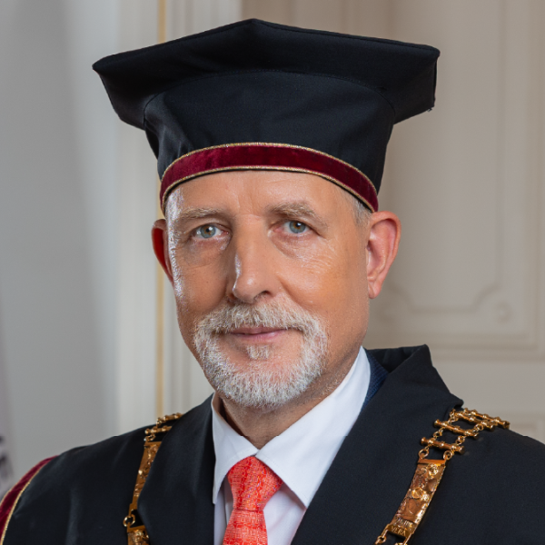 Rektor prof. dr. Gregor Majdič