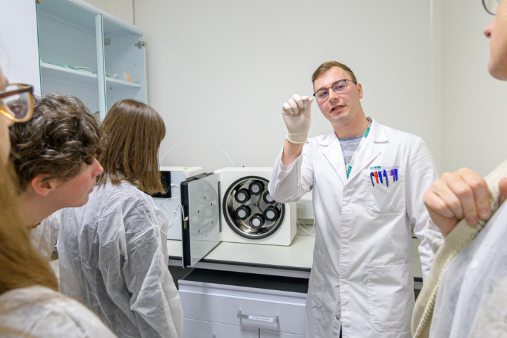 NOVICA Biotech_UNI.MINDS 1740x670.png