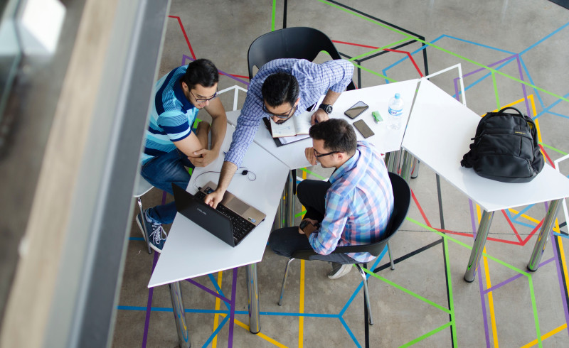 Students networking-pexels-visual-tag.jpg