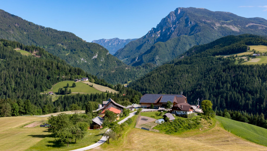 Luče.jpg