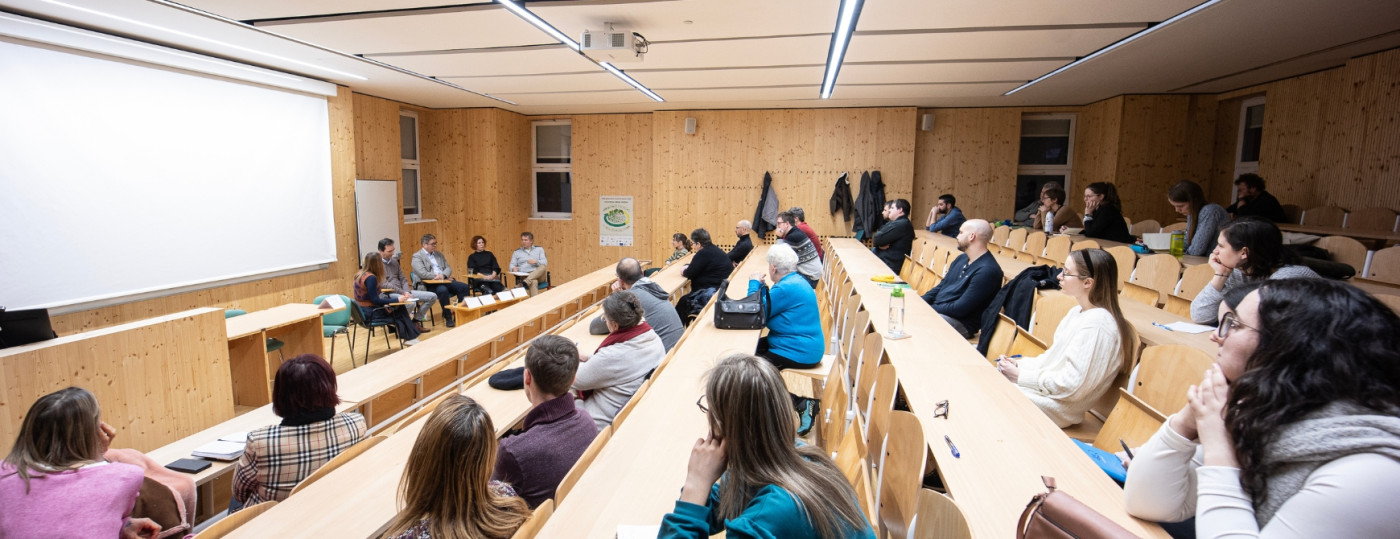 Alumniteka 1740x670px.jpg