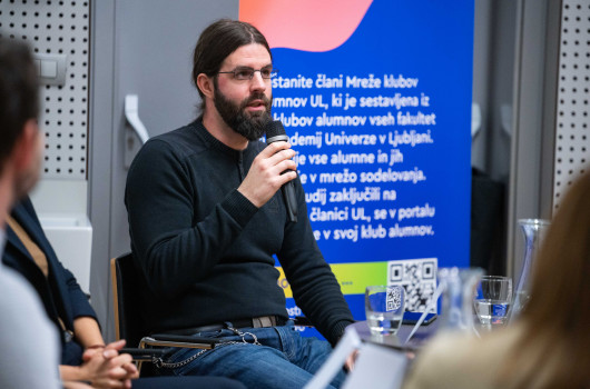 Alumniteka - galerija - jezik.jpg