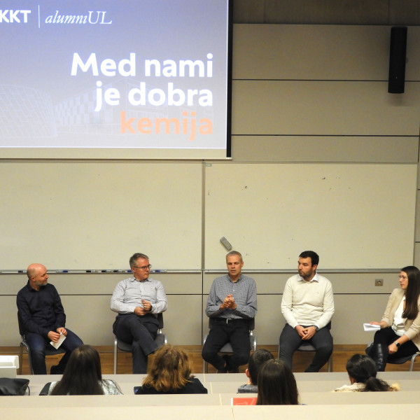 Alumni razlagajo o svoji karierni poti.