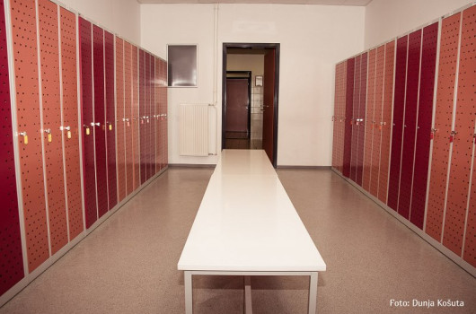 Dvorana_garderobe_foto Dunja Košuta