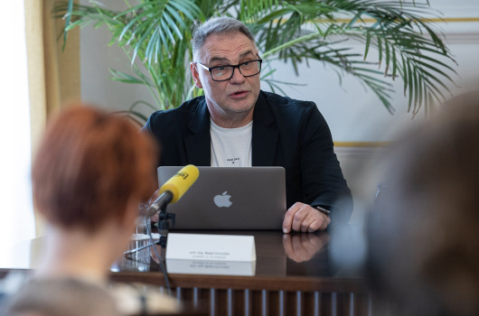 UL okrogla miza 6.jpg